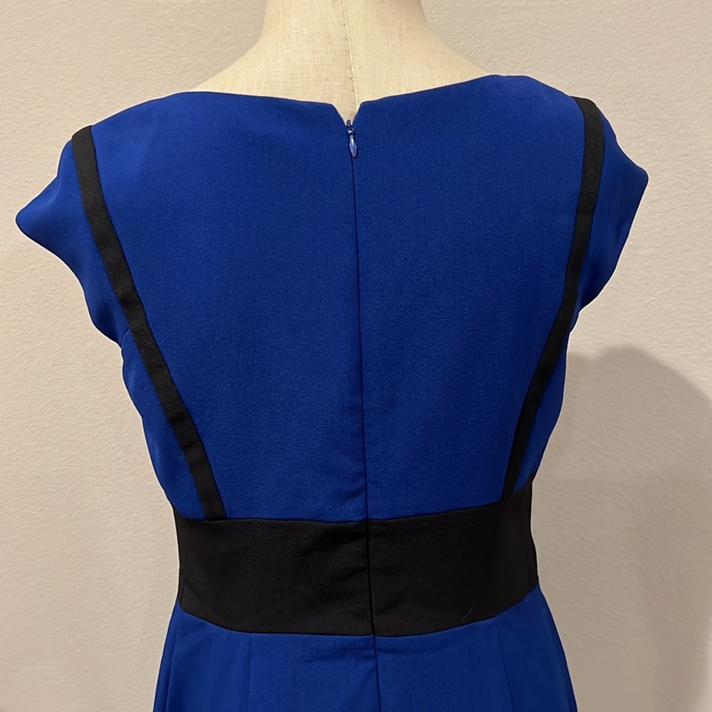 Tahari Arthur S. Levine Dress - Picture 3 of 5